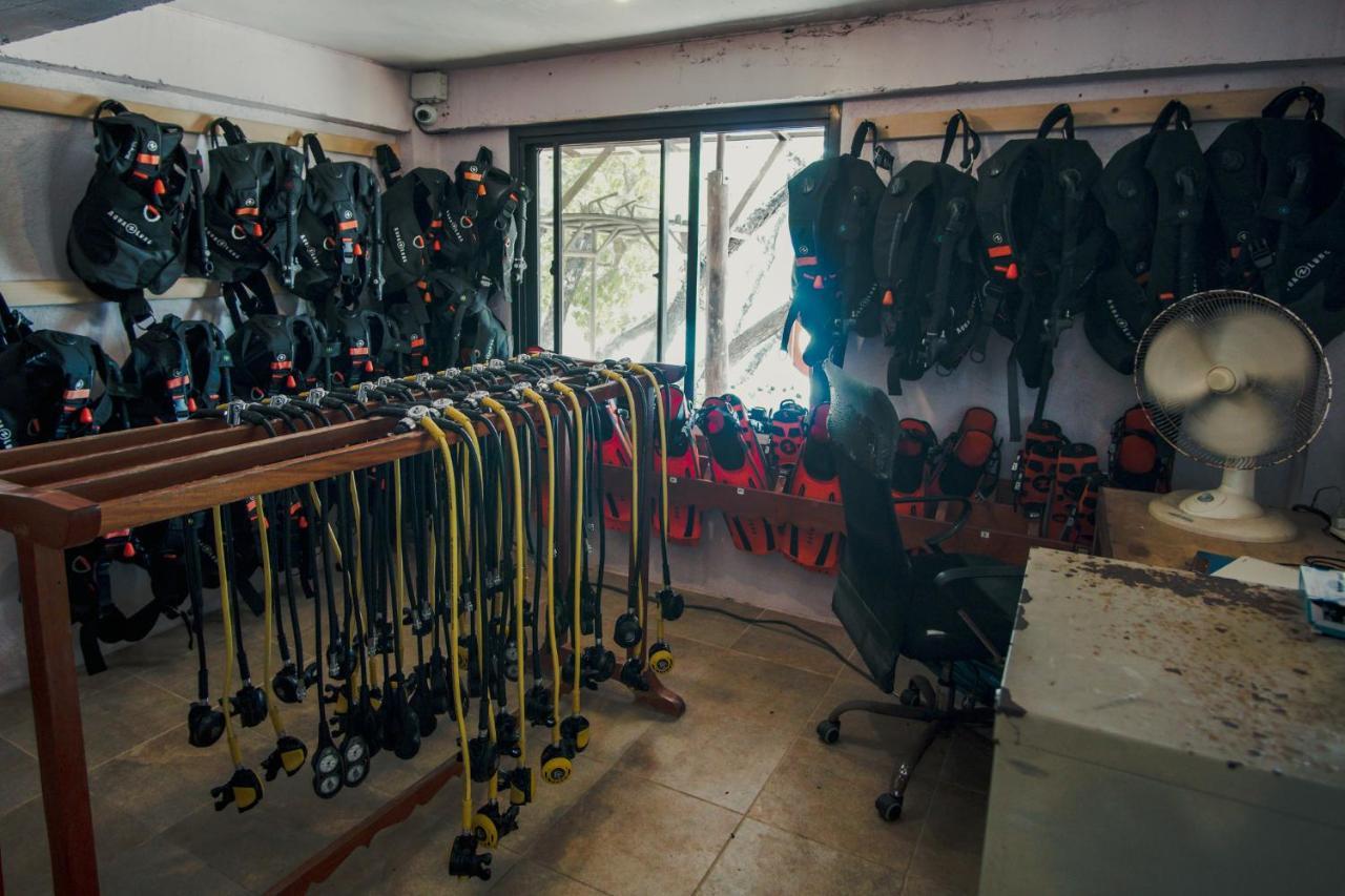 Sangat Island Dive Resort Đảo Đảo Coron Ngoại thất bức ảnh